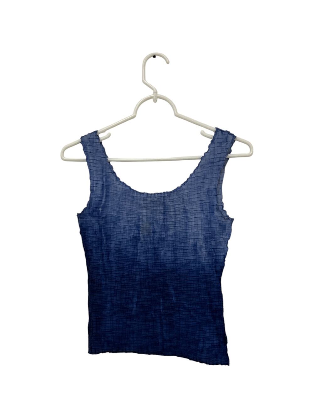 The Wonder Tee Crinkled Tank Top Womens Size S Blue Ombre Scoop Neck Sleeveless